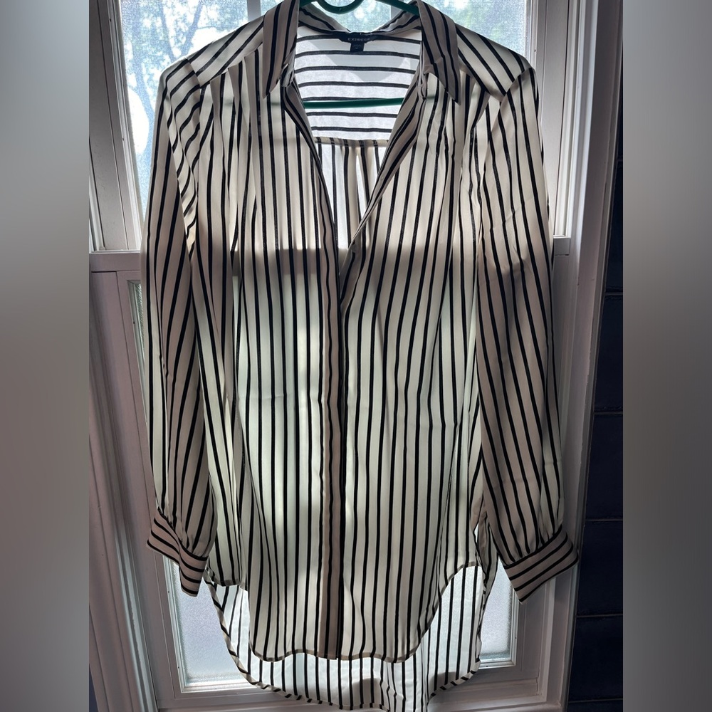 Black And White Button Up Tunic. - image 1